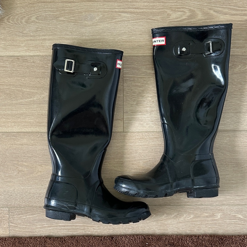 Hunter Glossy Black Rain Boots